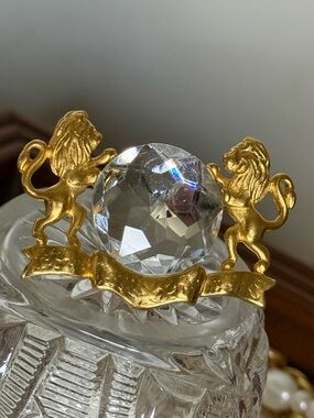 Vintage Liz Claiborne Inc Lion Brooch